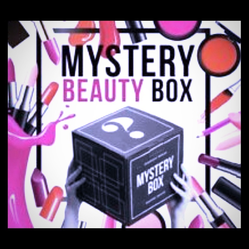 NWT 10 Item Beauty Box